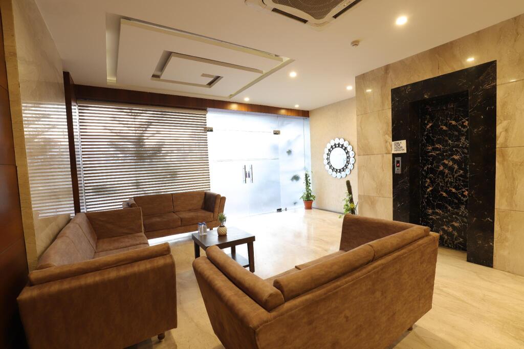 Индаур: Hotel Silvotel