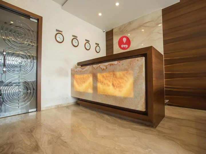 Индаур: Hotel Silvotel