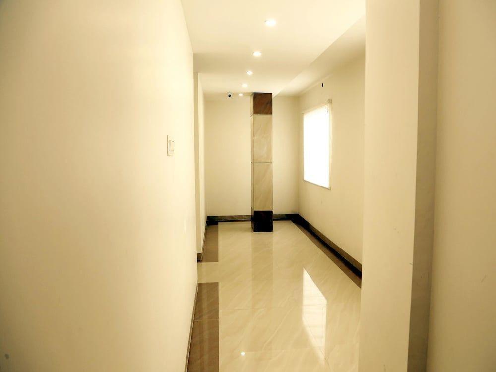 Индаур: Hotel Silvotel