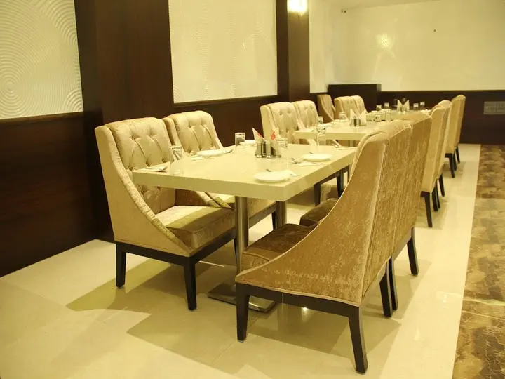 Индаур: Hotel Silvotel