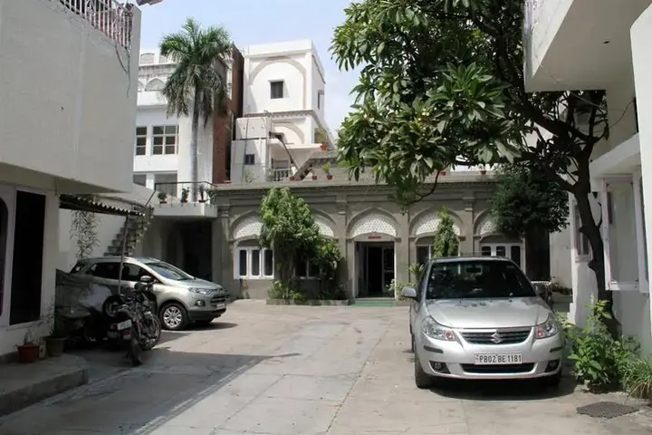 Амритсар: Tourist Guest House