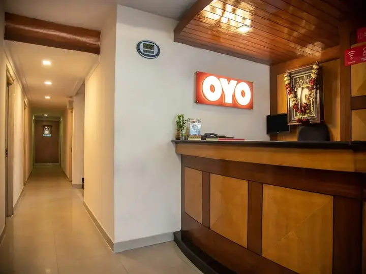 Висакхапатнам: OYO 13321 Hotel Lakshmi Paradise