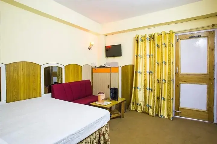 Шимла: Hotel Satkaar