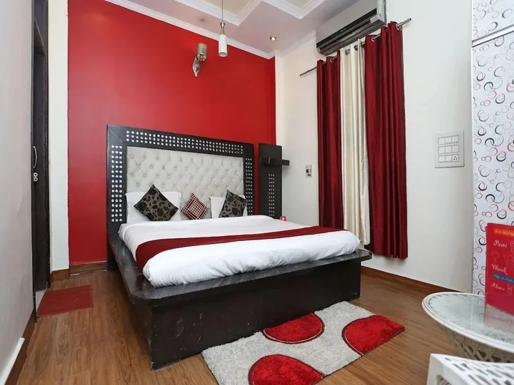 Нью-Дели: The Castle Bed  Breakfast