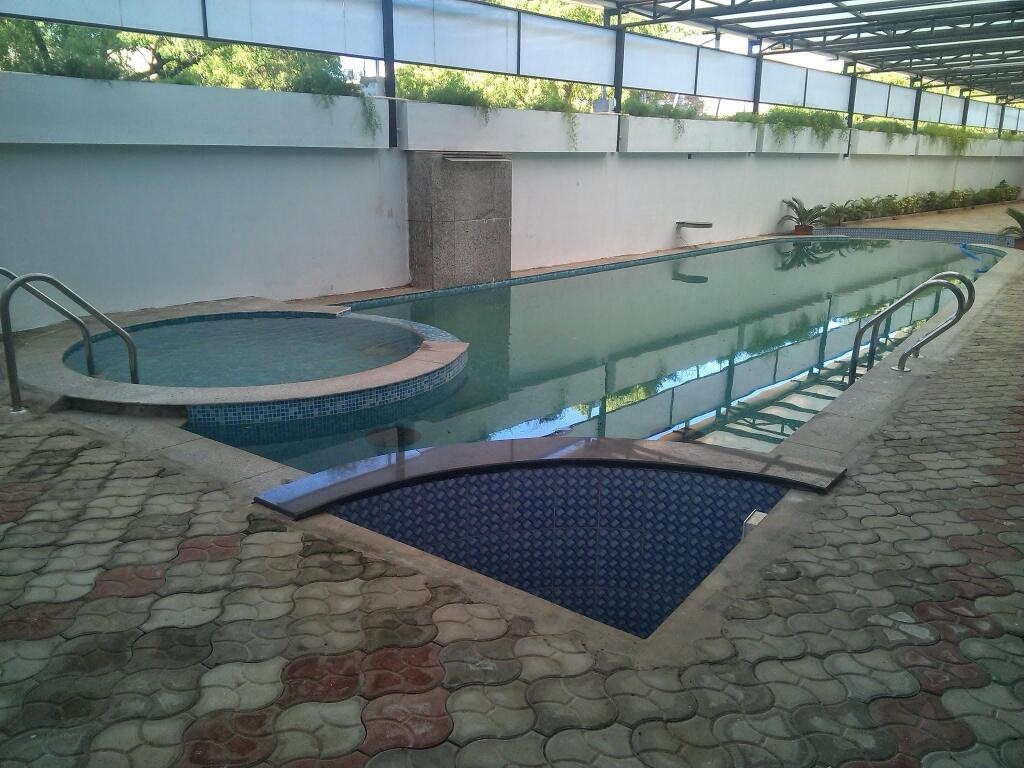 Маниячи: Hotel Palmyra Grand Suite