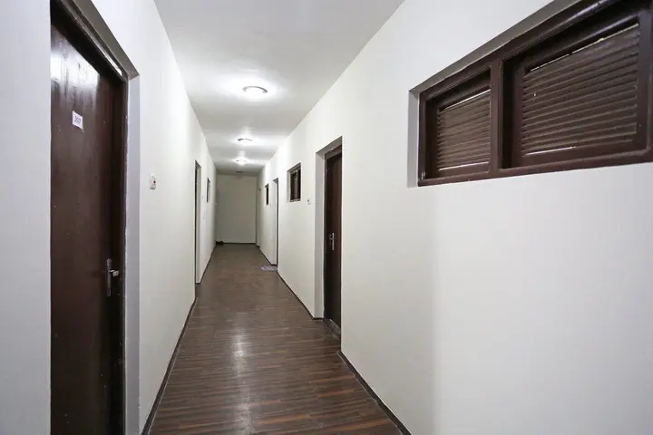 Лех: The Auspicious Hotel