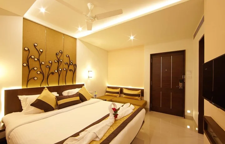 Ченнаи: Saravana's Golden Fruits Business Suites