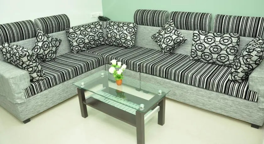 Карур: Hotel Cholaa Inn