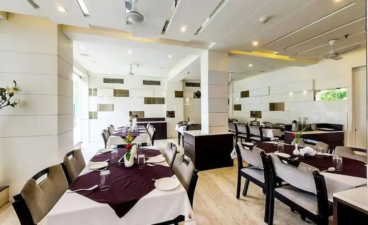 Нагпур: Hotel Mayur