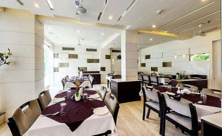 Нагпур: Hotel Mayur