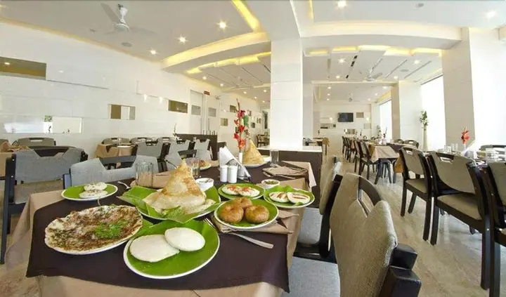 Нагпур: Hotel Mayur