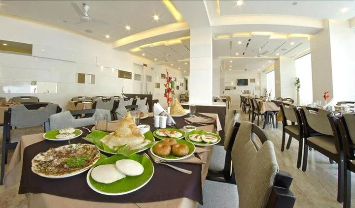 Нагпур: Hotel Mayur
