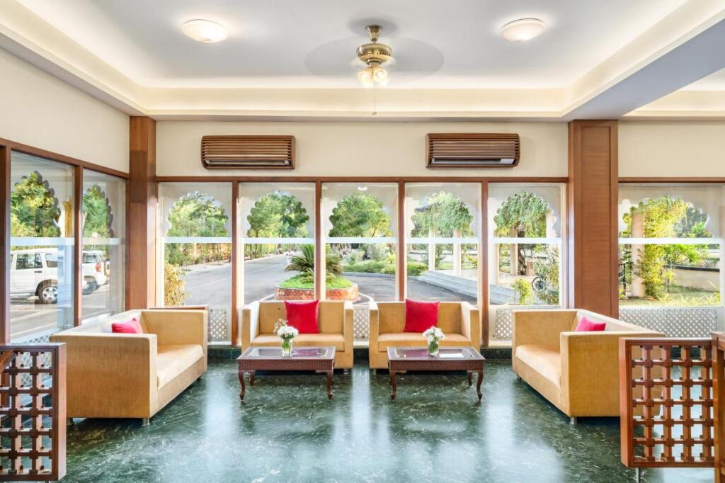Holiday Resort & Spa A Unit of S Poddar Group — фото 4