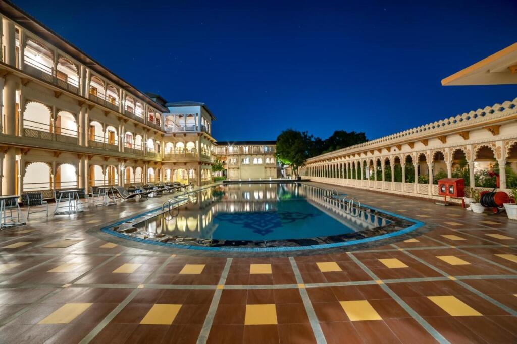 Holiday Resort & Spa A Unit of S Poddar Group — фото 3