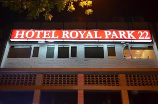 Чандигарх: Hotel Royal Park 22
