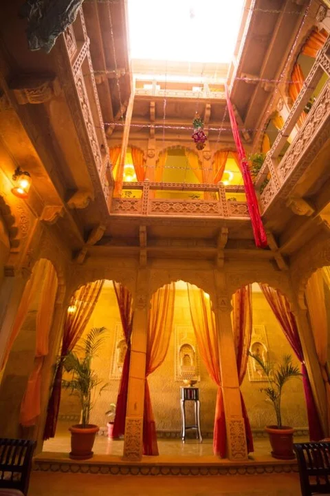 Джайсалмер: The Golden House