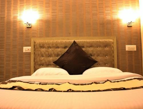 Шринагар: Hotel Walisons Resorts