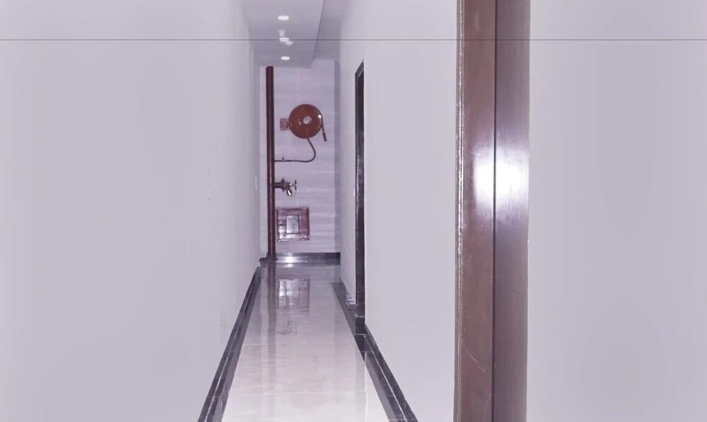 Чандигарх: Hotel Le-Crown