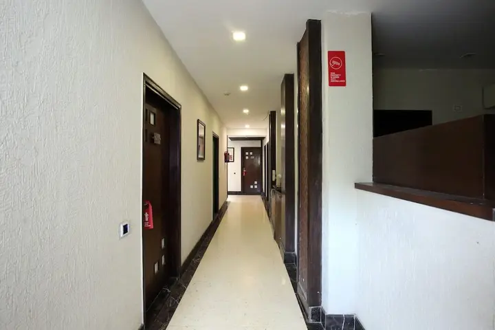 Чандигарх: Hotel JH E18HTEEN