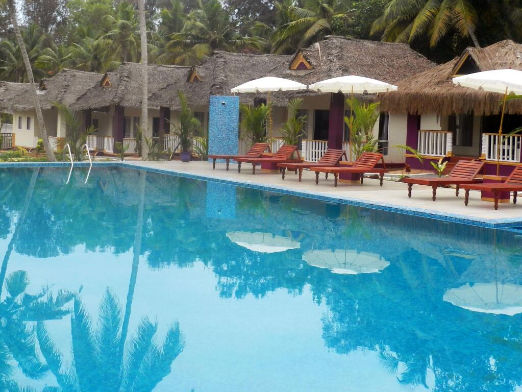 Пувар: Phoenix Island Resort