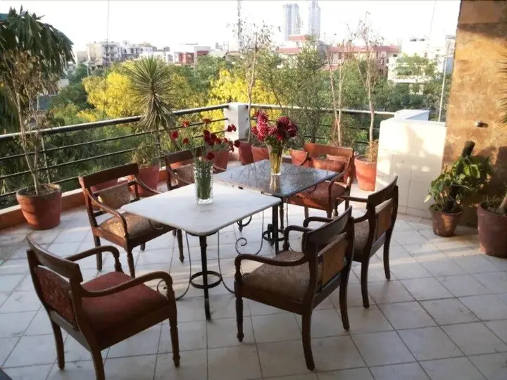 Нойда: Sovereign Residency BnB Noida
