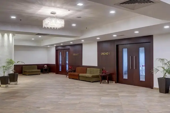 Асансол: The Fern Residency Galaxy Mall