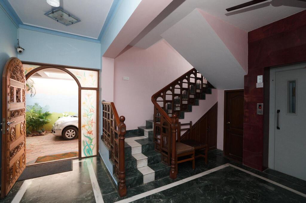 Lloyds Guest House Krishna Street - T Nagar — фото 1