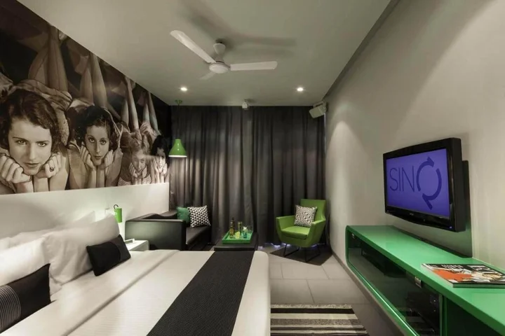 Кандолим: SinQ Party Hotel