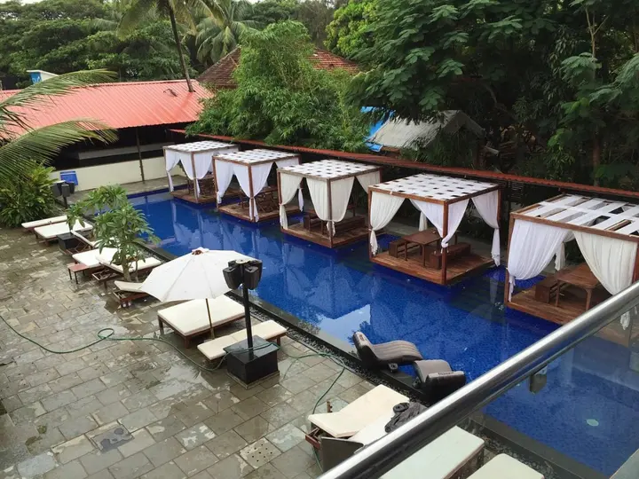 Кандолим: SinQ Party Hotel