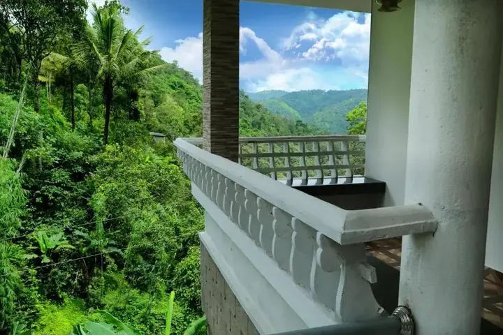 Куттикканам: Spring & Valley View
