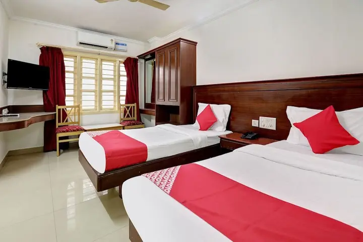 Бангалор: SNT Comforts Hotel