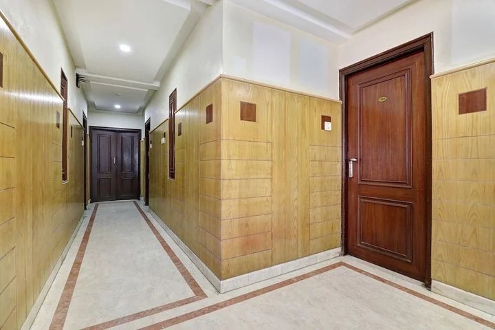 Бангалор: SNT Comforts Hotel