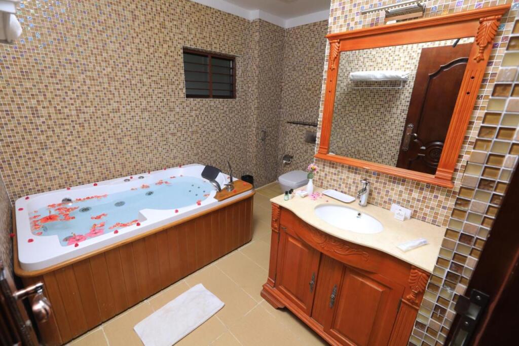 Palahalli: Jal Mahal Resort and Spa