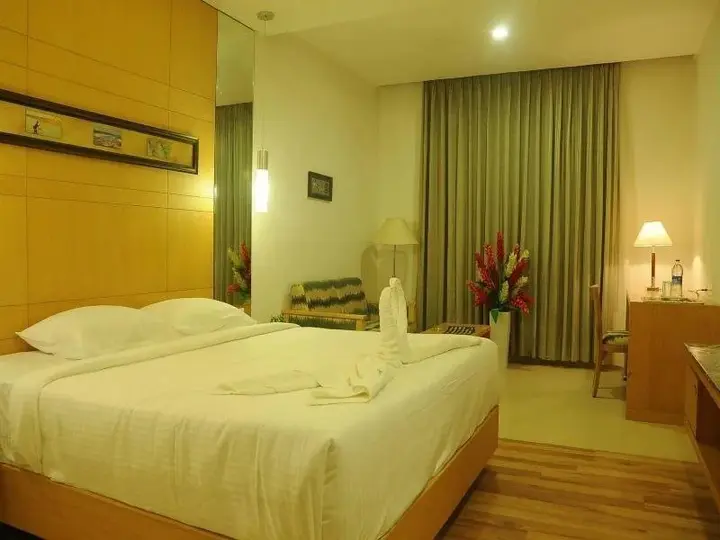 Поттавели: Dhanalakshmi Srinivasan Hotel