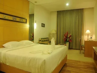 Поттавели: Dhanalakshmi Srinivasan Hotel