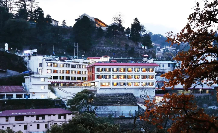 Массури: Hotel Vishnu Palace