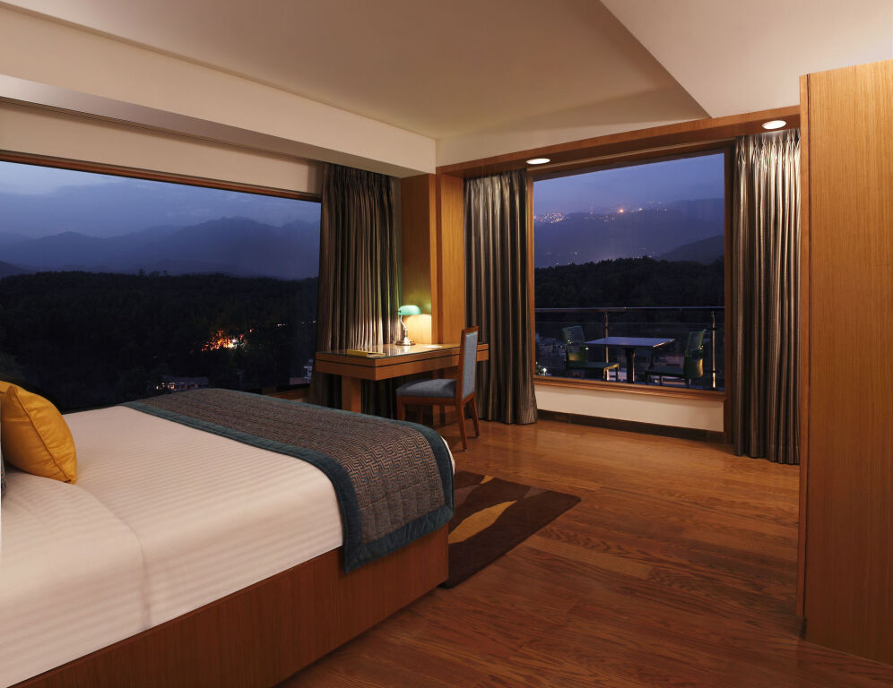 Дехрадун: Lemon Tree Hotel, Dehradun