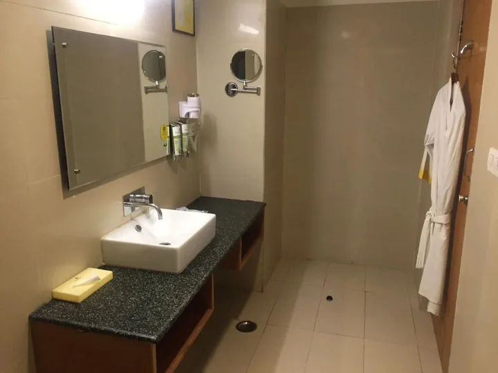 Дехрадун: Lemon Tree Hotel, Dehradun
