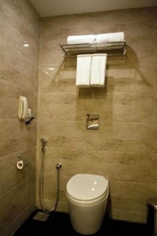 Ченнаи: Lemon Tree Hotel Shimona