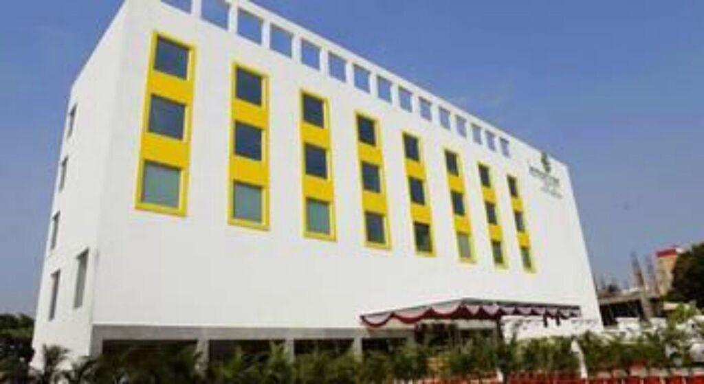 Ченнаи: Lemon Tree Hotel Shimona