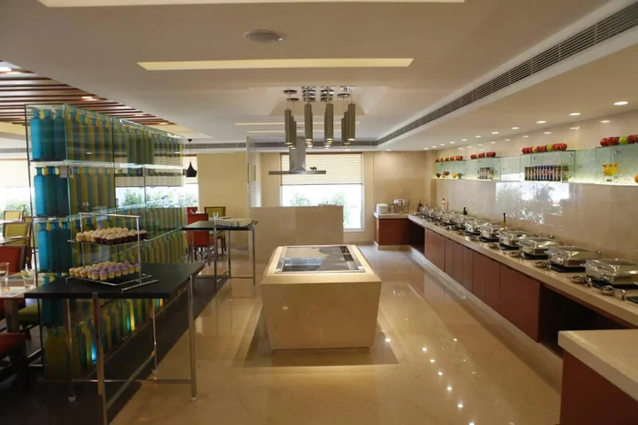 Ченнаи: Lemon Tree Hotel Shimona