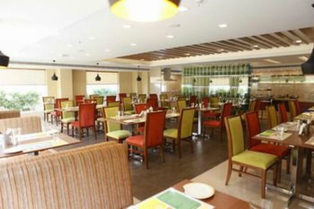 Ченнаи: Lemon Tree Hotel Shimona