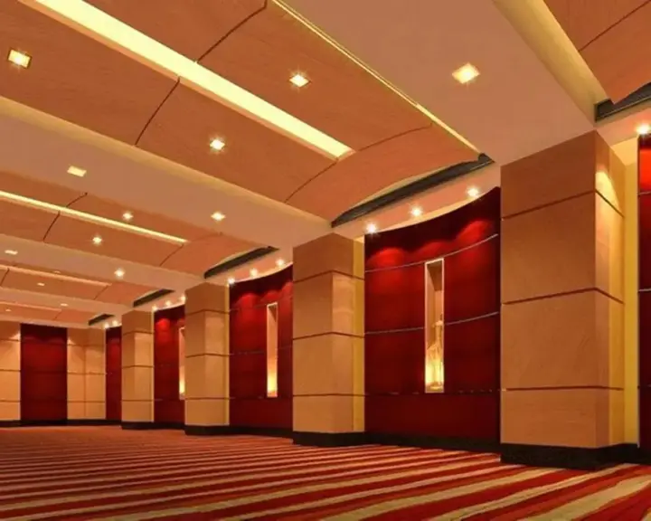 Ченнаи: Lemon Tree Hotel Shimona