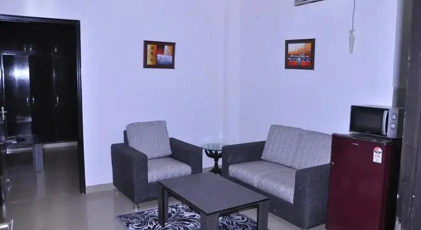 Нойда: Aarkay Villa