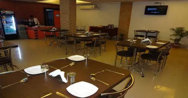 Ранчи: Hotel AVN Plaza