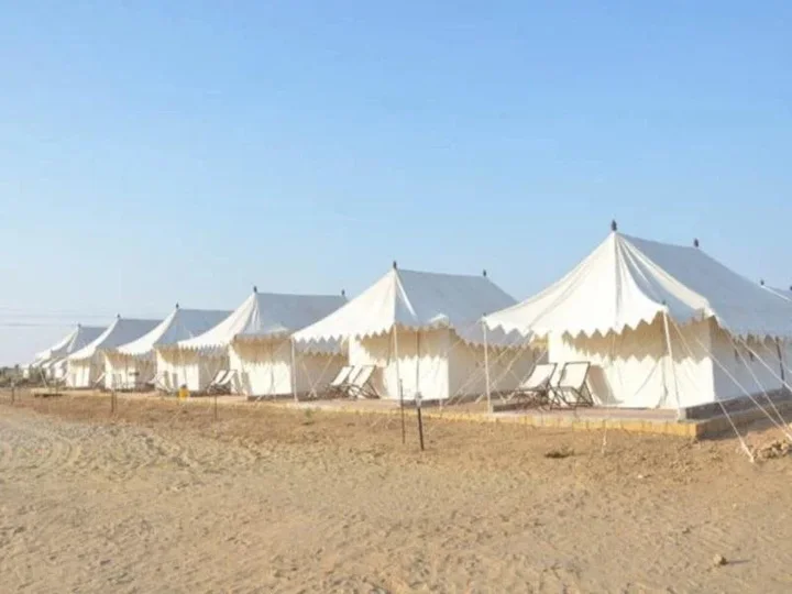 Каной: Camp Paradise