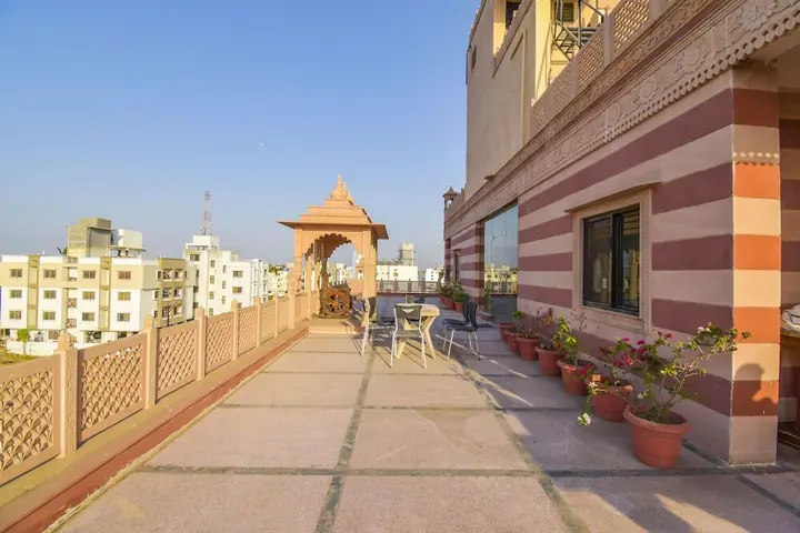 Ширди: FabHotel Paradise For You