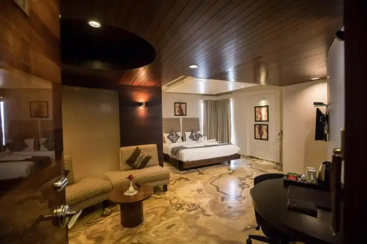 Раджкот: Bizz The Hotel