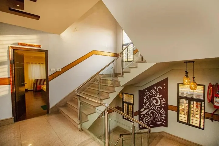 Силигури: Sundaram Palace