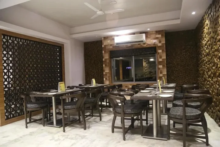 Ранчи: FabHotel Shivani International